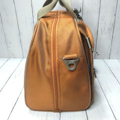 Tumi 22155SH4 Nylon Orange Color Zipper Closure 2 Way Hand Tumi 22155SH4 Nylon Orange Color Zipper Closure 2 Way Hand
