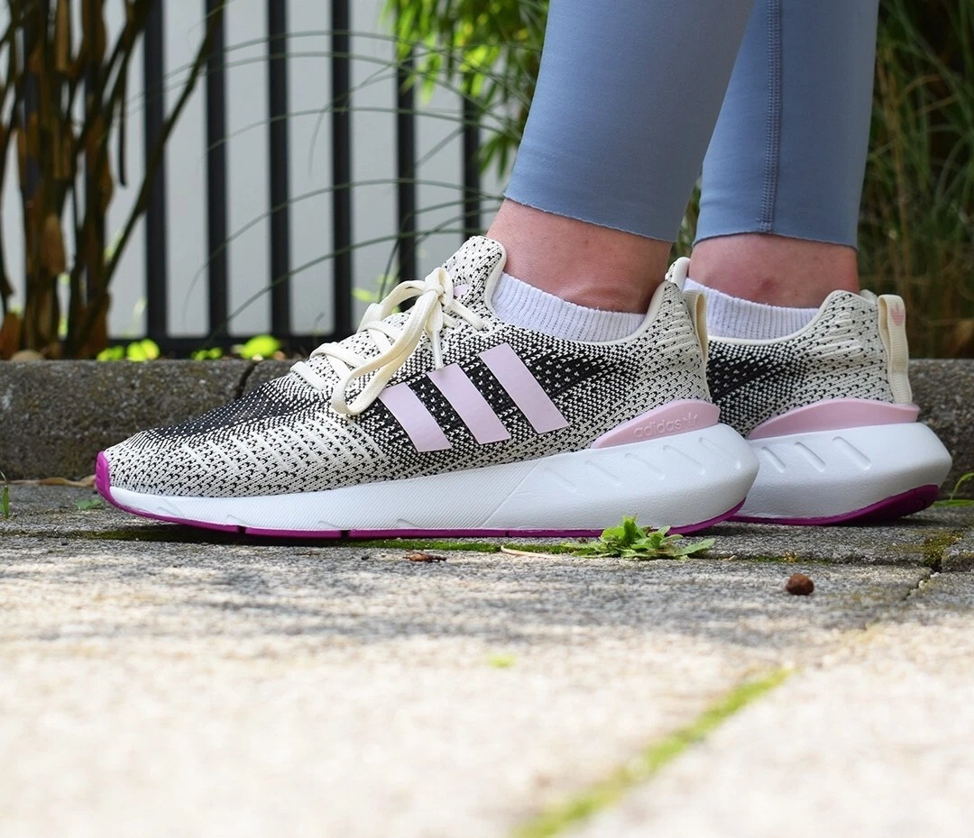 Swift run hotsell pink