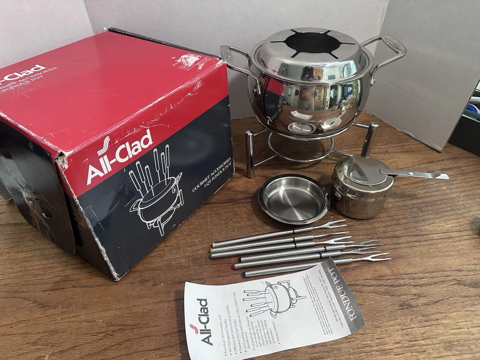 All-Clad Stainless Steel 3 Qt Fondue Set Pot with 6 Fork & Burner