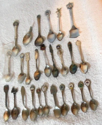 Vintage Mixed Lot 25 Travel Souvenir Collector Spoons