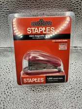 Staples Mini Pink Magnetic Stapler with 1000 Standard Staples & Remover NEW