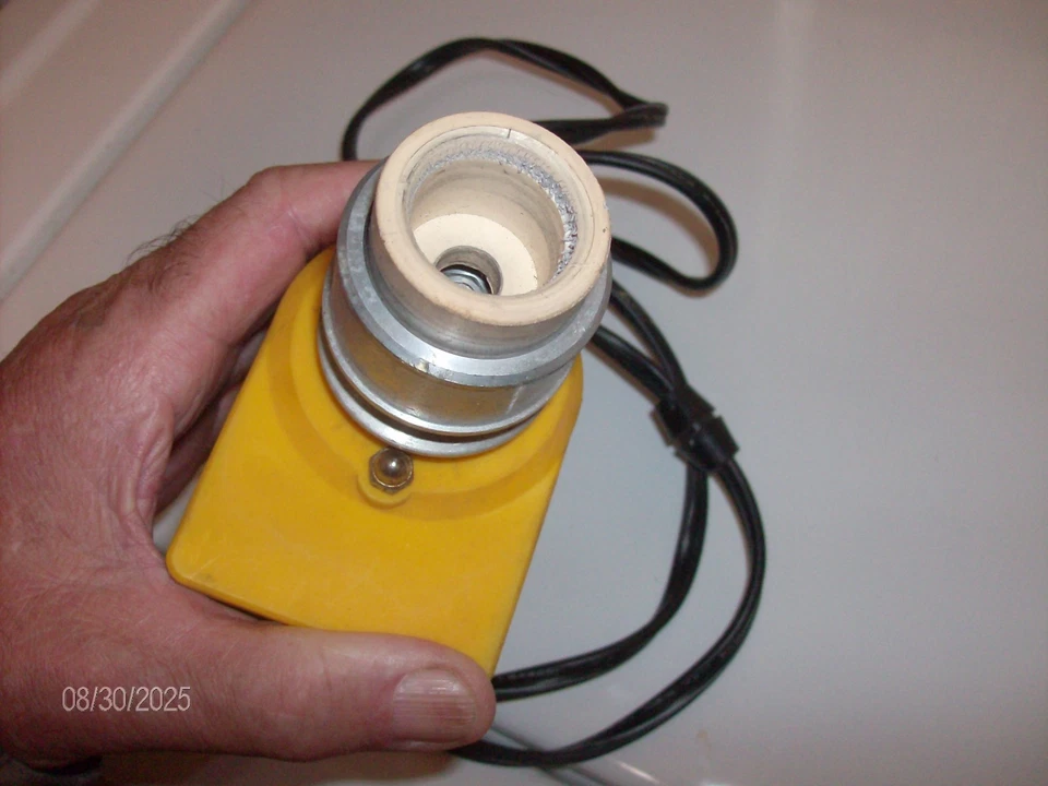 Hobbico Deluxe 12 Volt Starter RC Engine Starter - Image 4 of 4