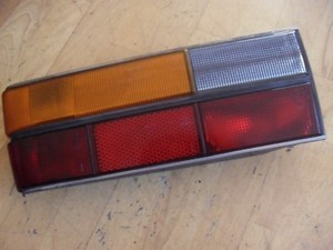 Audi 100 C2 Typ. 43 Rücklicht Links  53264R7