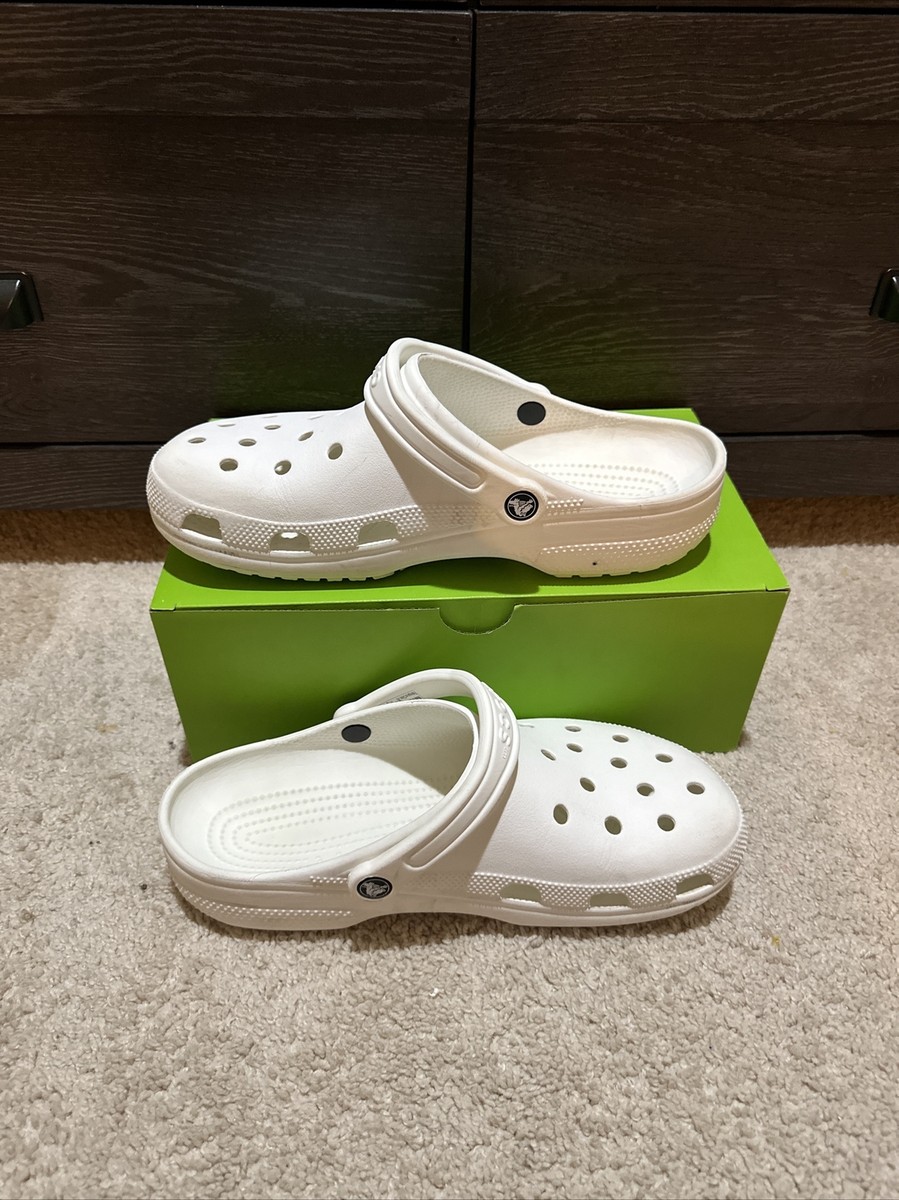 Crocs Classic Clogs - White Men display picture 2