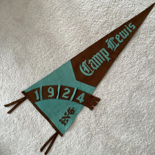 Antique 1924 Felt Pennant by Miller MFG. Co. Camp Lewis Seattle, Wash. - Picture 1 of 10