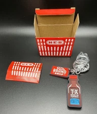 Open Box New H-E-B Brand Shop Mystery Keychain - TX Brewed Tea By HEB Sweet Tea