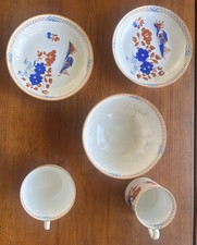 Juego de vajilla de porcelana japonesa vintage - floral roja y azul, motivo templo