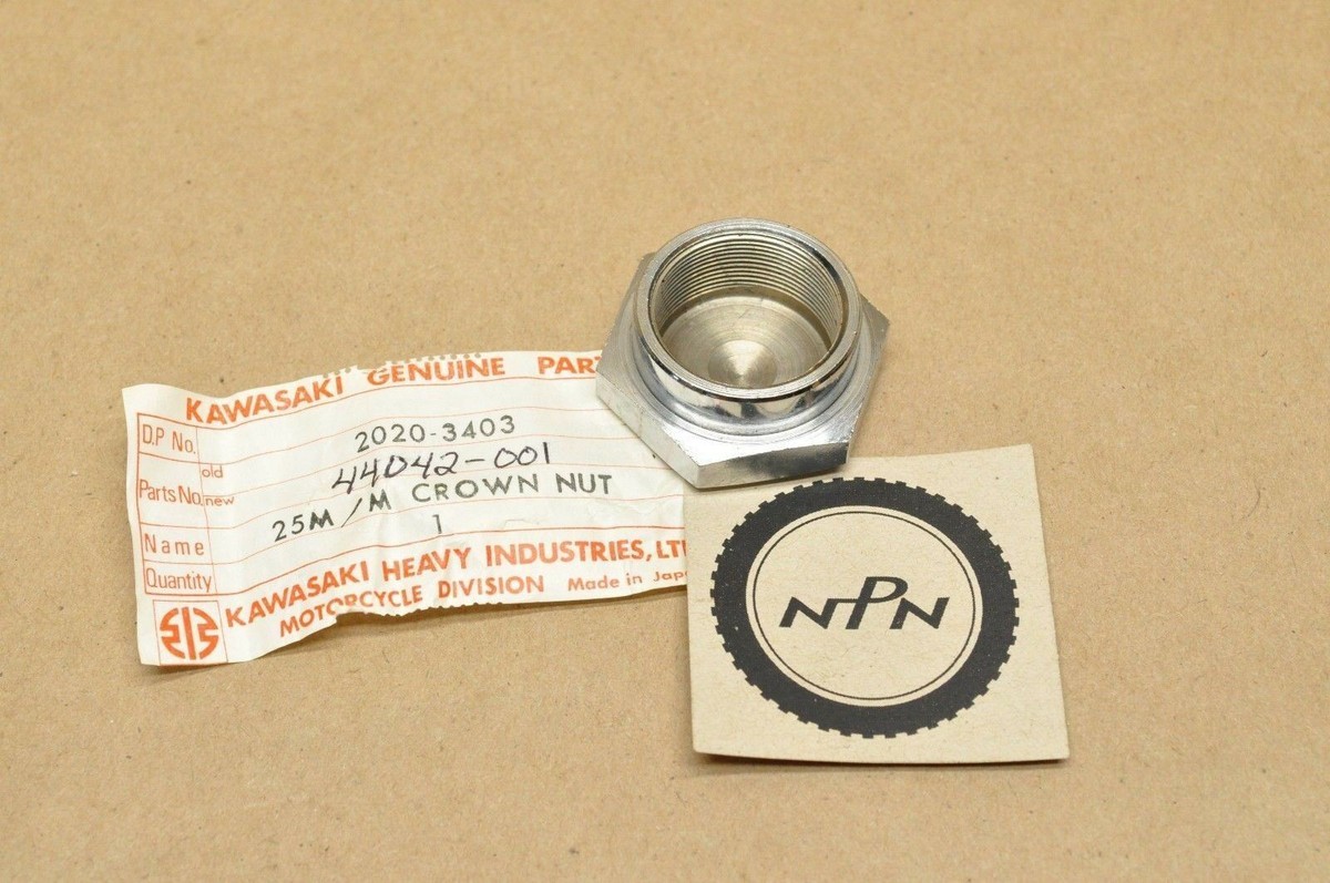 クラウンK NOS OEM Kawasaki 1967-69 Roadrunner C2 SS C2TR Steering Stem Crown
