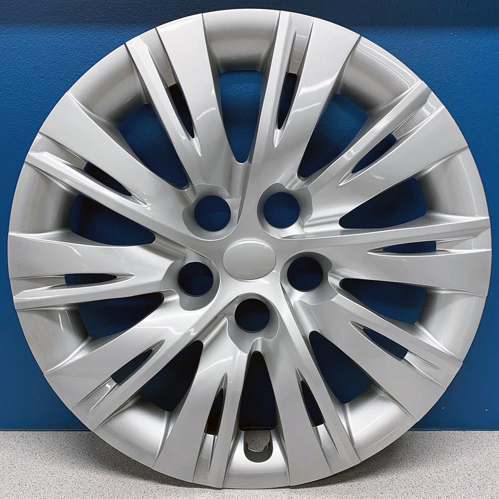 Toyota Camry (2007-2011) Replica Hubcap, 16, Silver (single hubcap Toyota Camry (2007-2011) Replica Hubcap, 16, Silver (single hubcap