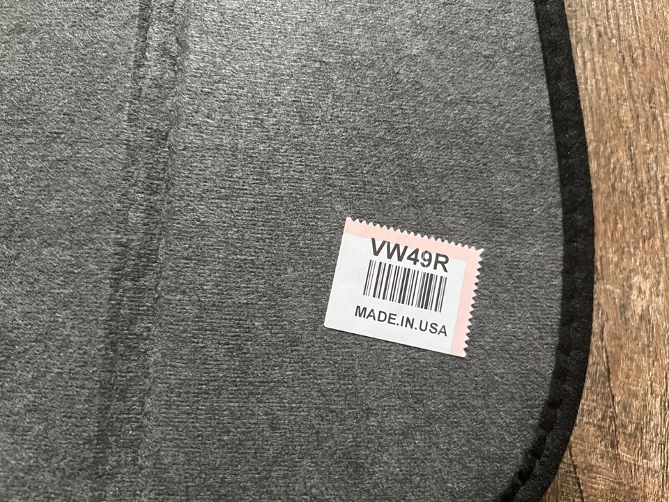 Intro-Tech Parasol-SnowShade VW-49-R Ajuste Personalizado Parabrisas Parasol VW Passat Foto 2 de 3