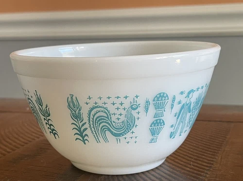 Vintage Pyrex 401 Turquoise Amish Butterprint 1 1/2 Pint Mixing Bowl