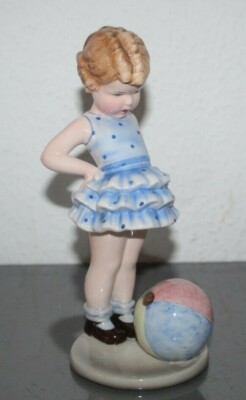 Figur, Keramik, Goldscheider, Mädchen mit Ball, ''JouJou'', Stefan Dakon, Bouret