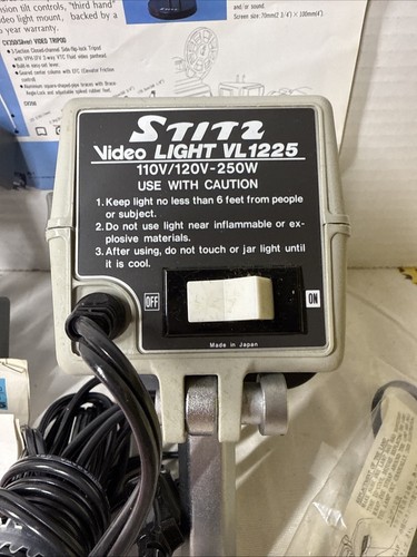 Stitz Quartz Halogen Video Light VL-1225 110/120V 250W Vintage.