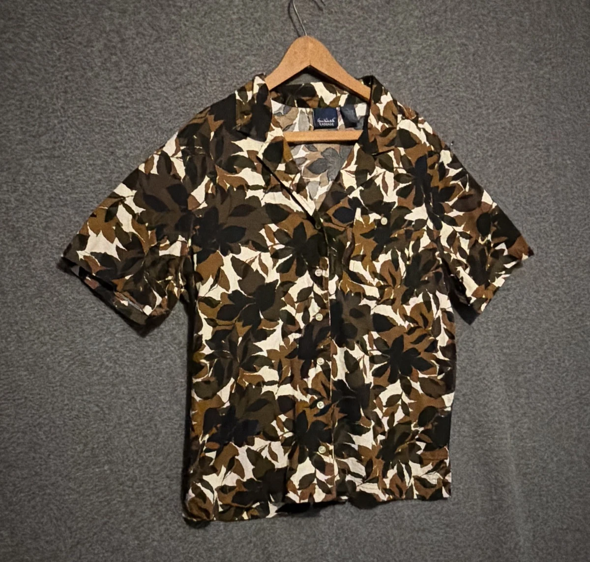 Travis Mathew Short Sleeve Regular Size L Casual Button-Down