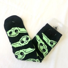 Disney Parks Star Wars Mandalorian Baby Yoda The Child Socks - NEW