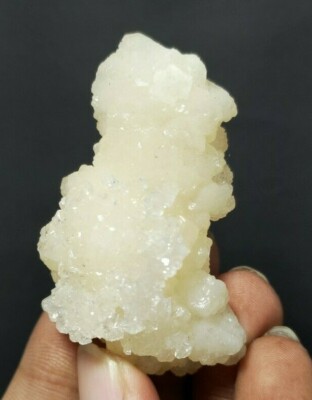 simple stone piece of stilbite clustered crystal mineral specimen stones 1117