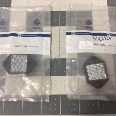 TELEMECANIQUE XUZ-C24(Set of 2)(LQS33D)