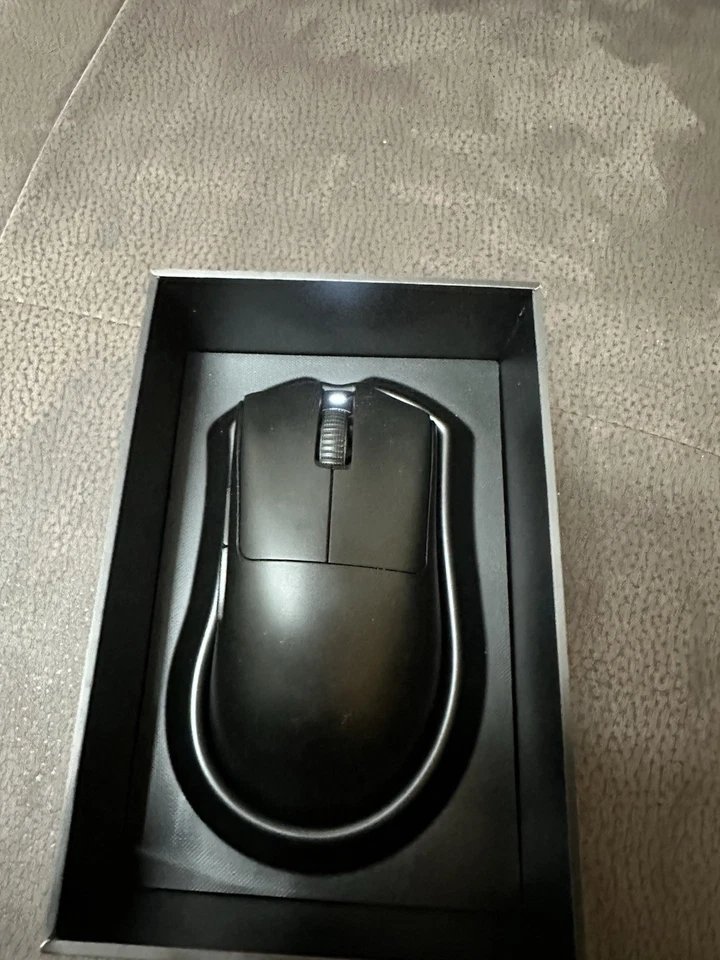 Razer DeathAdder V3 Pro Kabellose Gaming-Maus - Schwarz - Bild 3 von 4