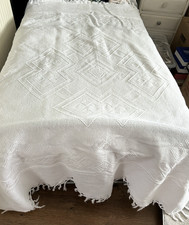 Single Bed Throw White by VANTONA
