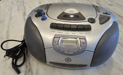 GE boombox CD AM/FM Excellent Condition NO Tape Model 3-7120