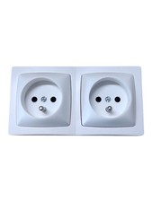 Legrand Doppelsteckdose Aufputz weiß horizontal oder vertikal geerdet