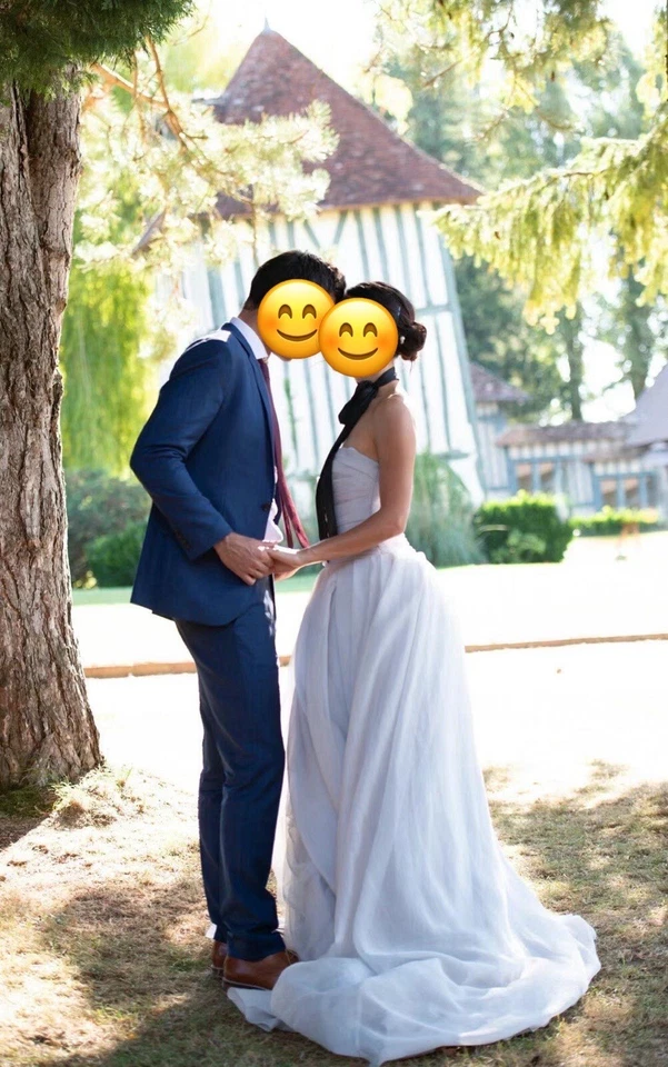 White by Vera Wang Textured Organza Strapless Wedding Dress, Size 6 (Free Bag) - Image 4 of 4