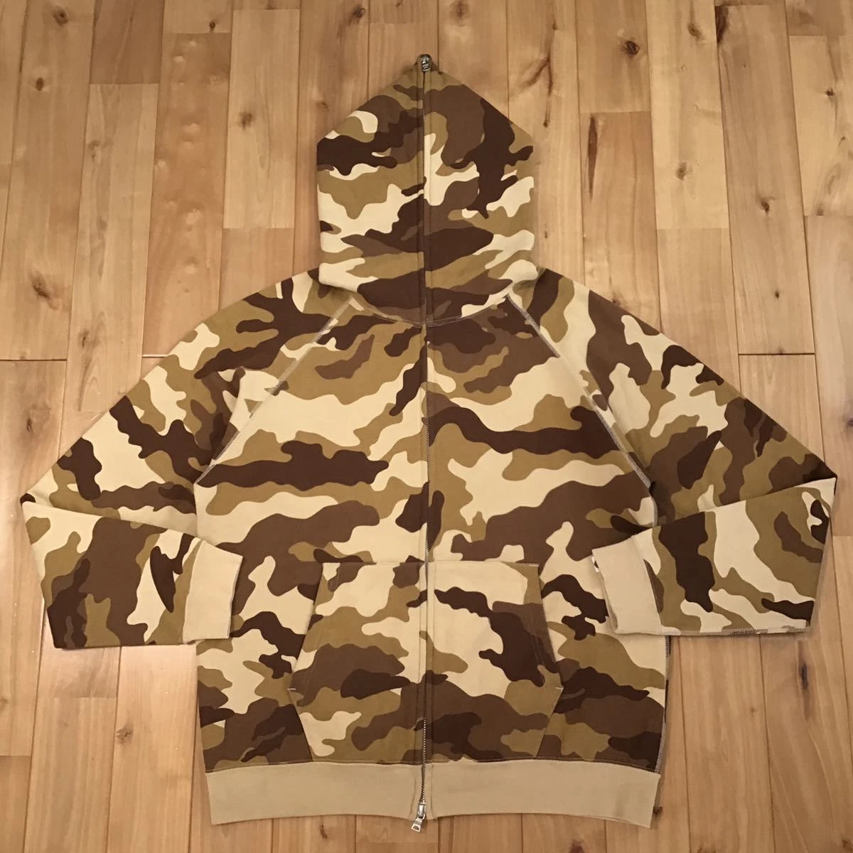 • 100% authentic Bape full zip black and grey camo