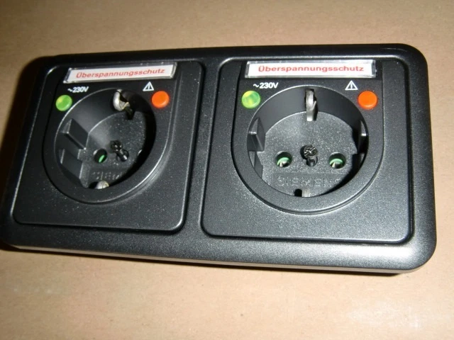 Siemens Delta Profil antracite presa UP Schuko con protezione da sovratensioni 2 prese