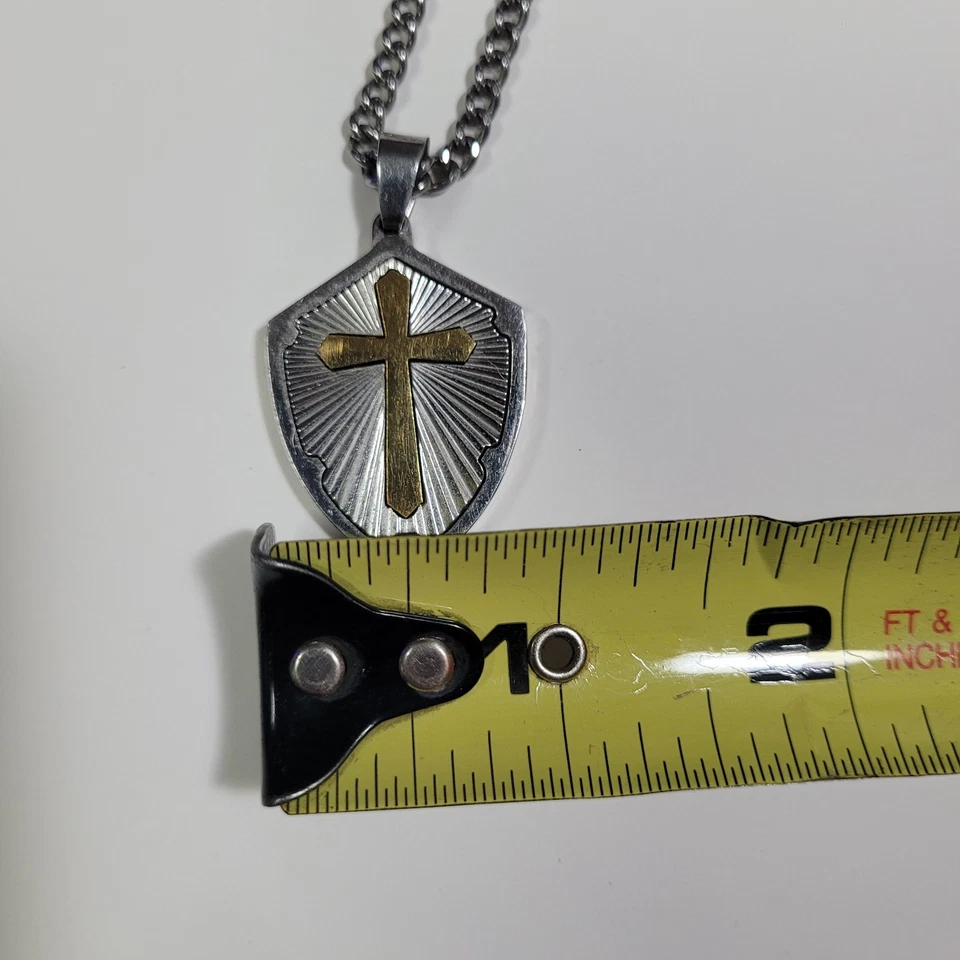 CRUZ CELTA DE ACERO INOXIDABLE PARA HOMBRE CON CADENA DE 24"  Foto 4 de 4