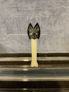 Pez Singles- Halloween- Vampire Bat A, Loose