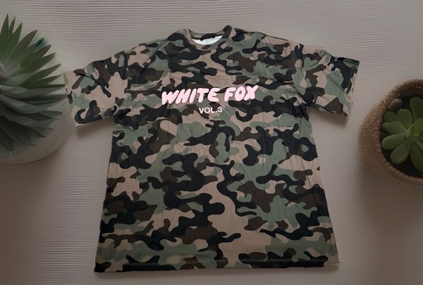 White Fox Offstage Oversized Tee In Camo Print-Cute-Comfy-Size XS/S