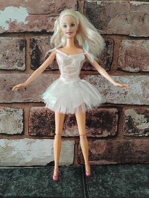 Ballet Star Barbie Puppe Mattel 29195 neu gekleidet 2000