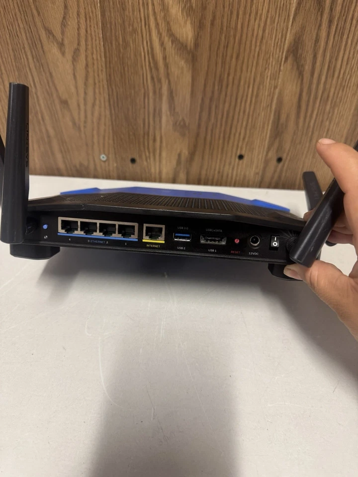 Linksys WRT 1900AC Dual Band Wi-Fi Wireless Router Working/not Tested - Image 2 of 4