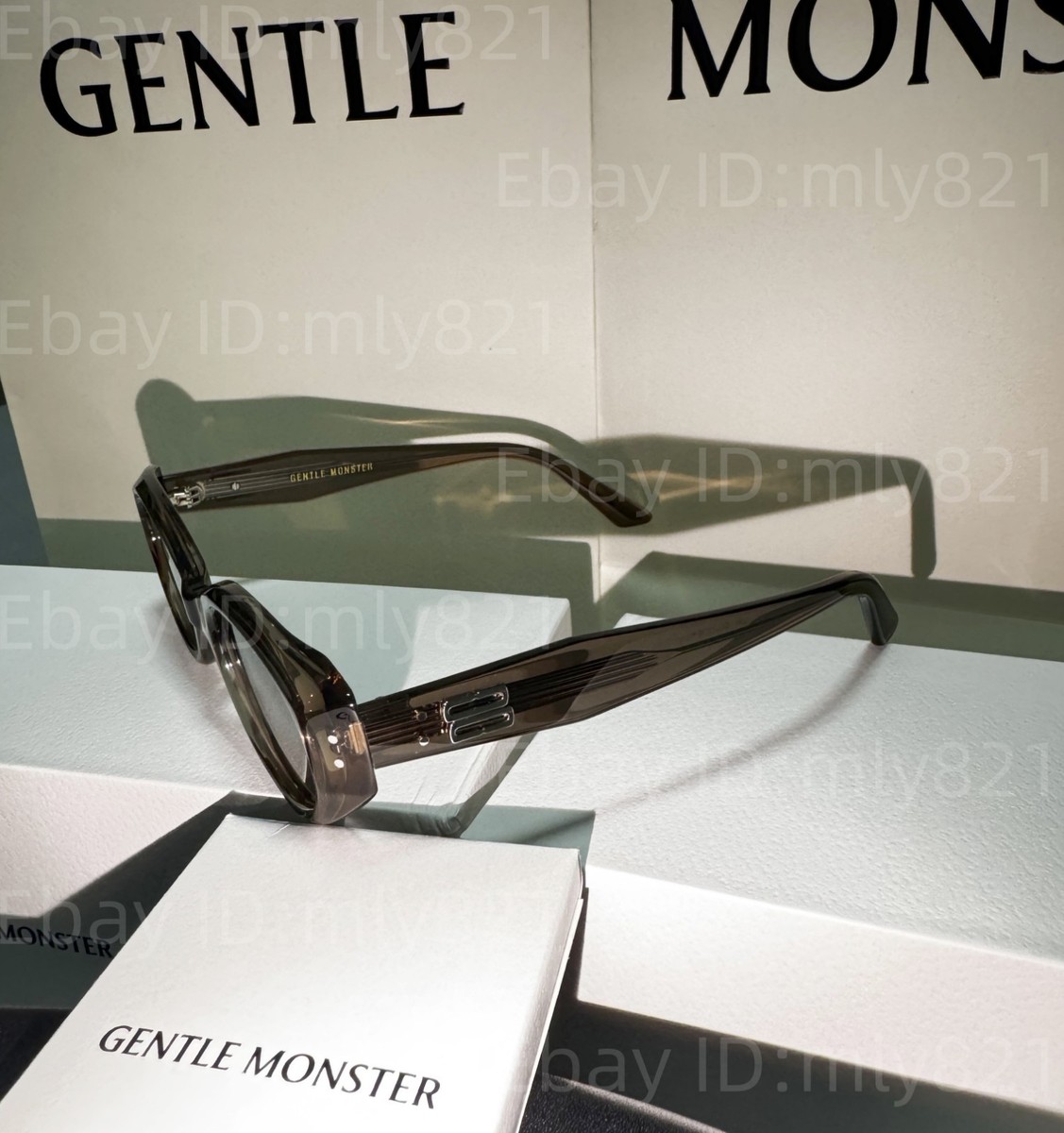 GentleMonster Sunglasses Rococo KC6 khaki Translucent Frame khaki
