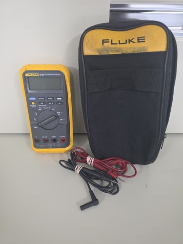 Fluke Model 87 III True RMS Digital Multi-Meter with Leads / Tested Working