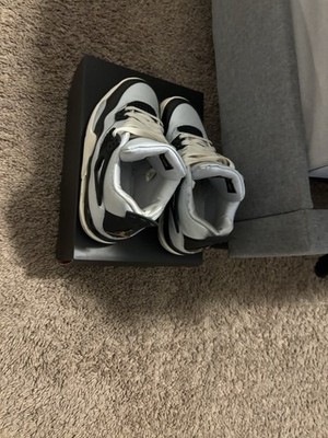 Jordan 4