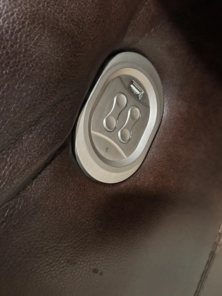 Ashley furniture automatic recliner sofa and loveseat in Good Condition - Image 4 of 4