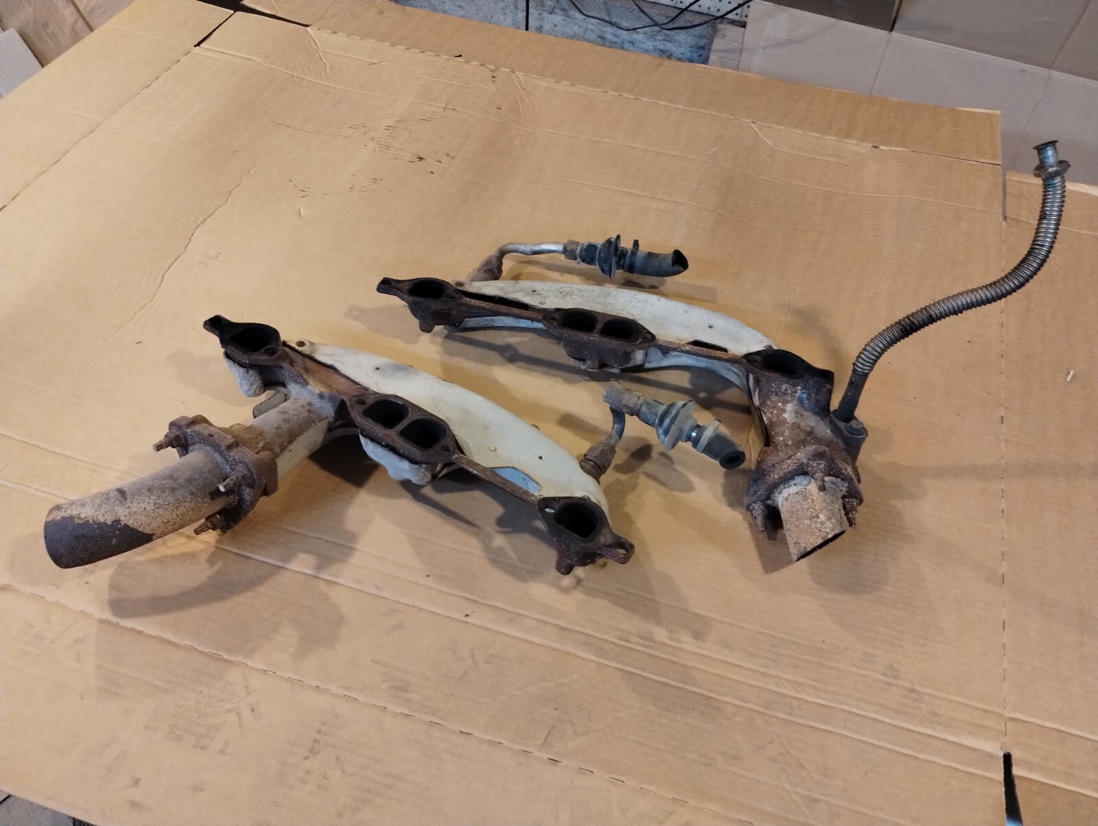 LT1 Exhaust Manifold Pair and Flanges eBay