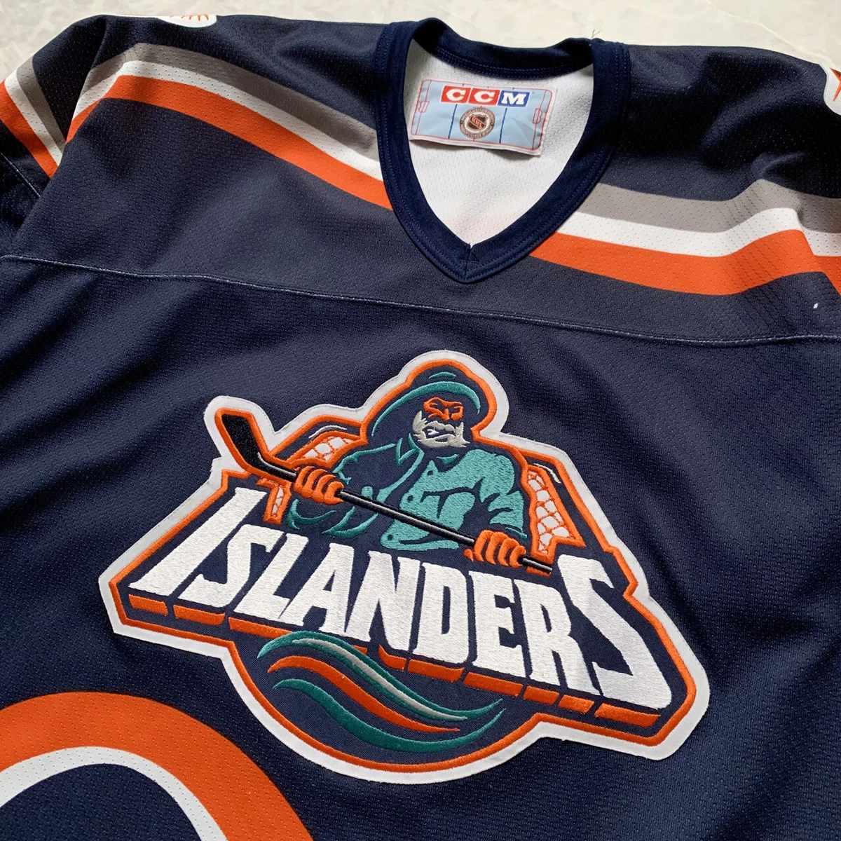 vintage starter new york islanders fisherman jersey, vintage nhl jersey, long sleeve jersey, hockey jersey, 90's clothing, 90's streetwear