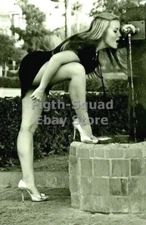 WW2 Picture Photo retro Vintage Woman 6176