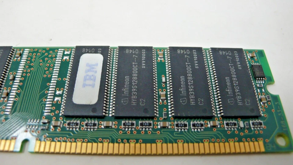 Infineon 128MB , PC-133U , SDRAM , 168 pin , Model # HYS64V16300GU-7-C2 - Image 3 of 4