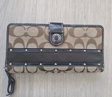 Coach Women's Snap Front Zip Around Wallet Brown/Khaki