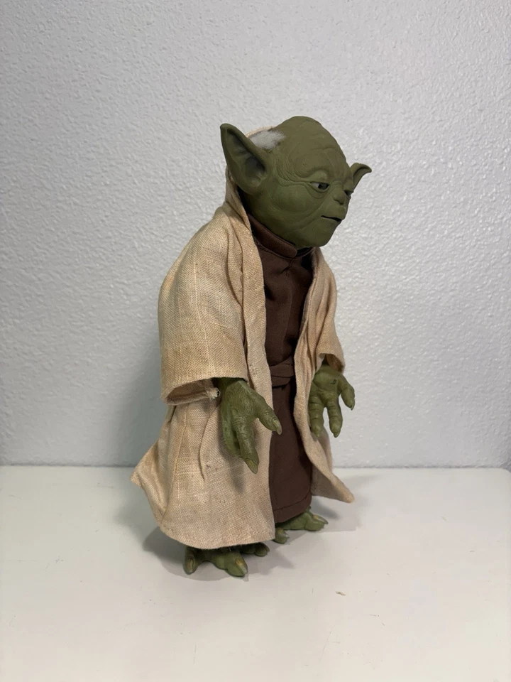 Фигурка говорящей игрушки куклы Йоды из Star Wars 2005 «Месть ситхов» 12 дюймов НЕ ТЕСТИРОВАЛАСЬ - Изображение 4 из 4