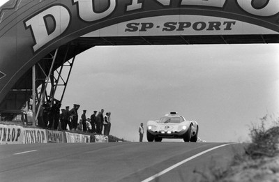 Phil Hill Joakim Bonnier Chaparral Cars Inc Chaparral 2D Chevrolet Old Photo 29
