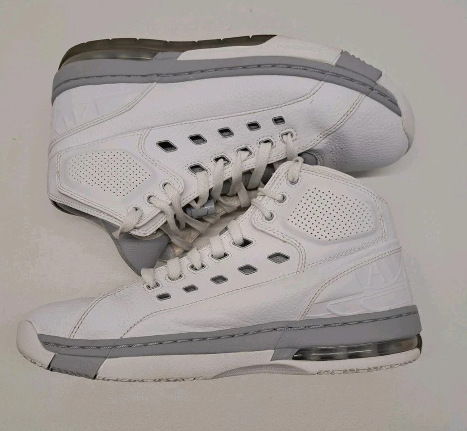 Jordan Ol' School 'White Metallic Silver' размер 10 317223-114 бывшие в употреблении - Изображение 3 из 4