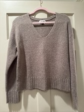 Women’s Universal Threads Grey Oversized Soft Sweater (Small) (BRAND NEW)