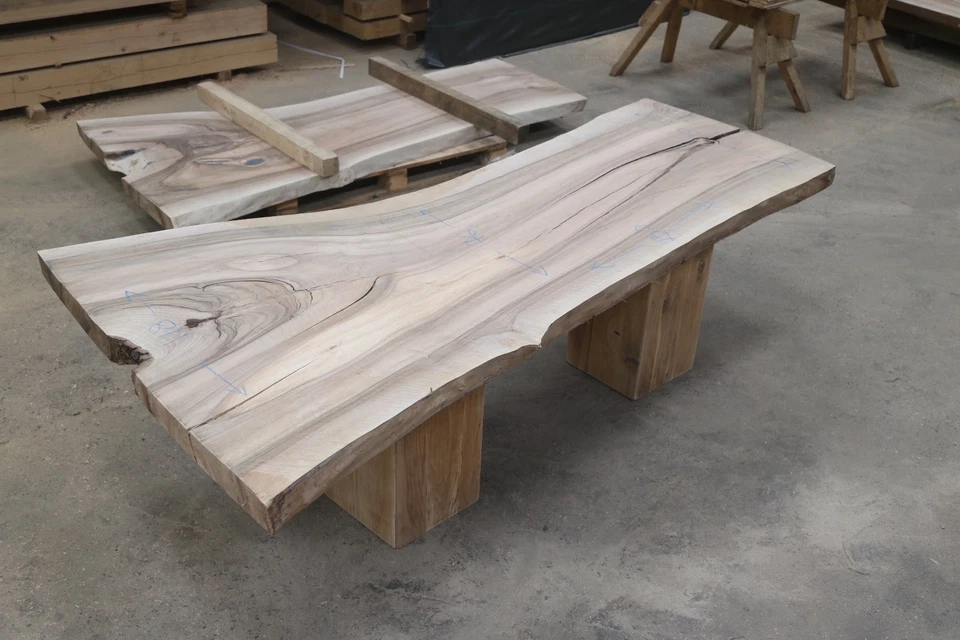 Walnut Tabletop / Dining Table / Worktop - Planed Raw Finish - Image 2 of 4