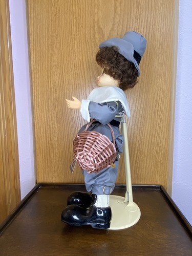 Brinn's Calendar Clown Doll ~ Vintage Limited Edition November Doll 1986 - Picture 4 of 10