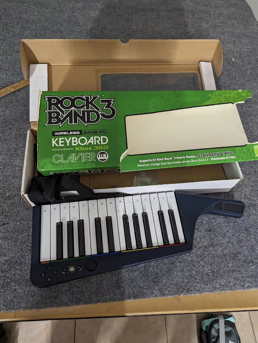 Rock Band 3 + Teclado Wireless Xbox 360 