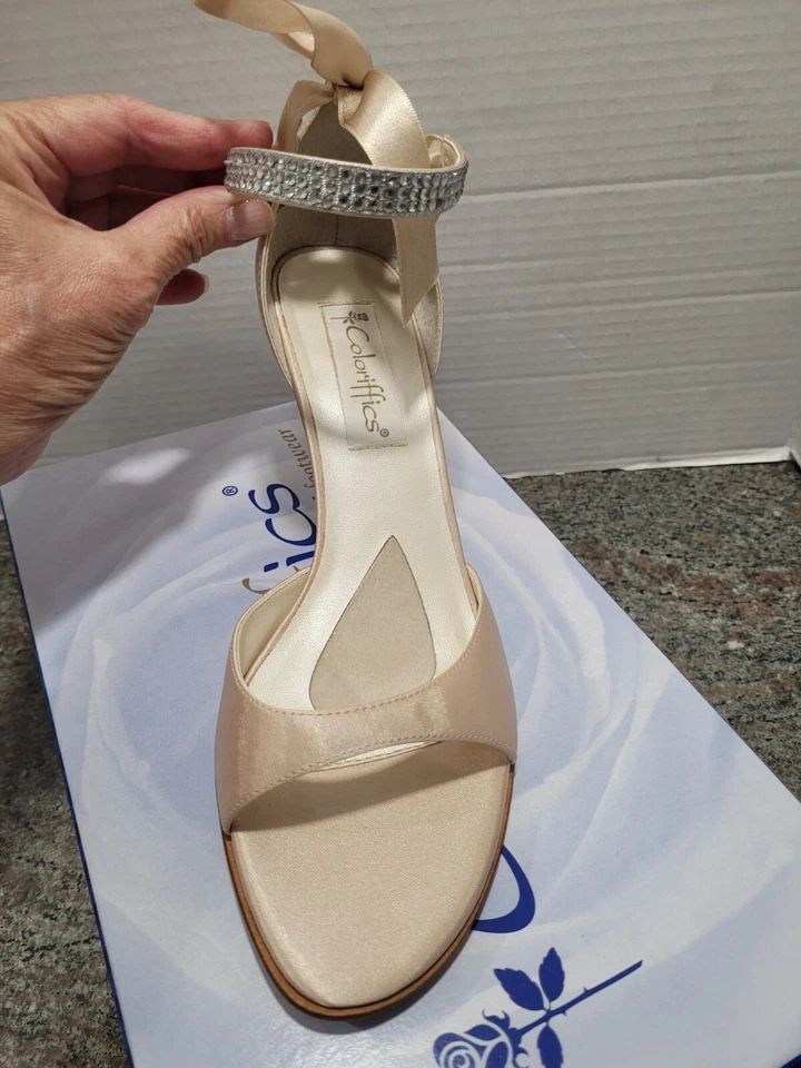 Coloriffics Sierra Latte Sz8.5M  satin sandals  - Image 3 of 4